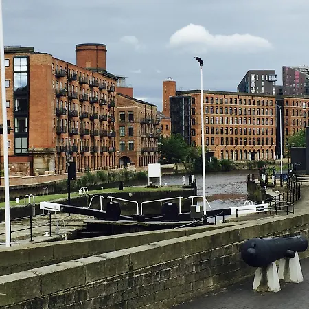 Aire View Apartment Leeds (West Yorkshire)